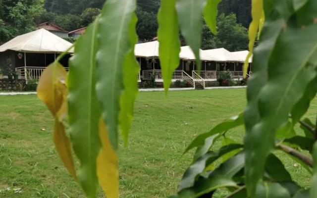 Nature's Valley Resort