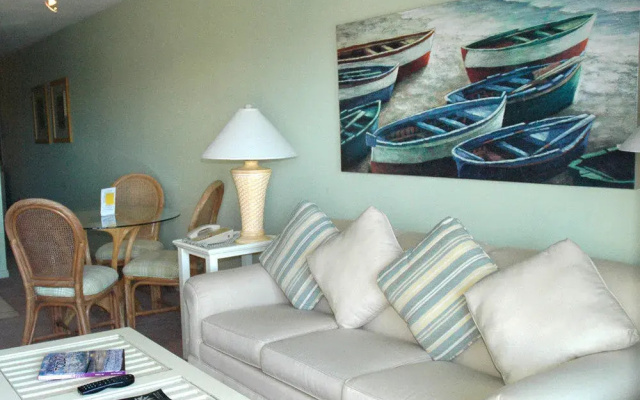 Summer Sands Suites