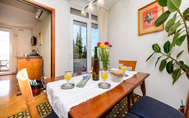 Sea View Apartments - Dimnic