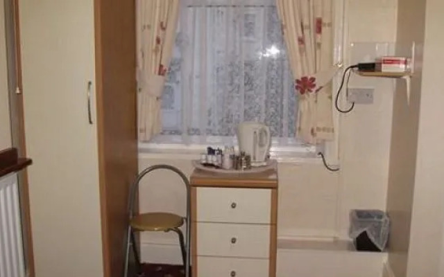 Shazron Guest House
