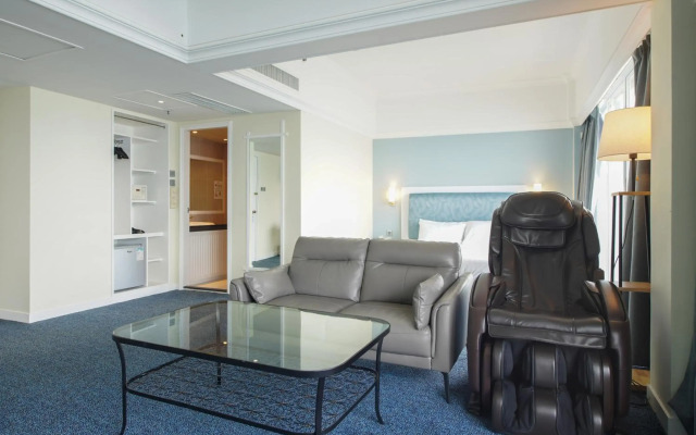 Warwick Hotel