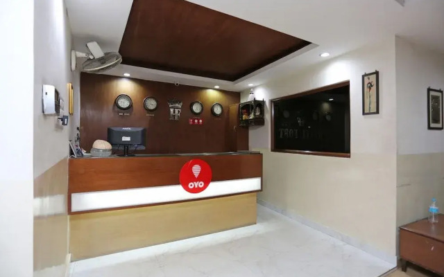 OYO Flagship 42717 Hotel Fort