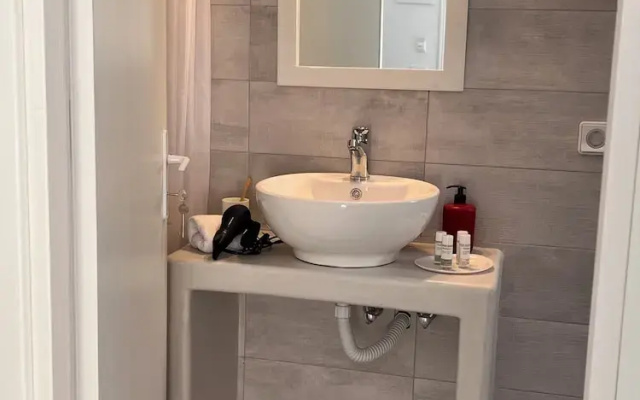 High Point Apartments Fira