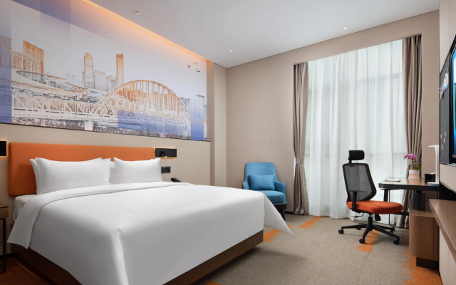 Hampton by Hilton Hefei West Railway Station Sili River