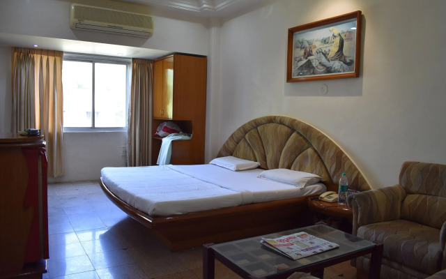 Hotel Shripad Continental