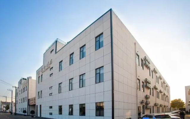 Jinlun Hotel (Shanghai Hongqiao Railway Station)