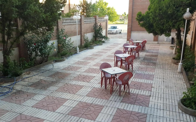 Hotel Reina Isabel