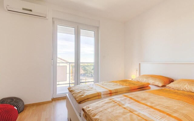 Awesome Home in Volme With Wifi and 4 Bedrooms