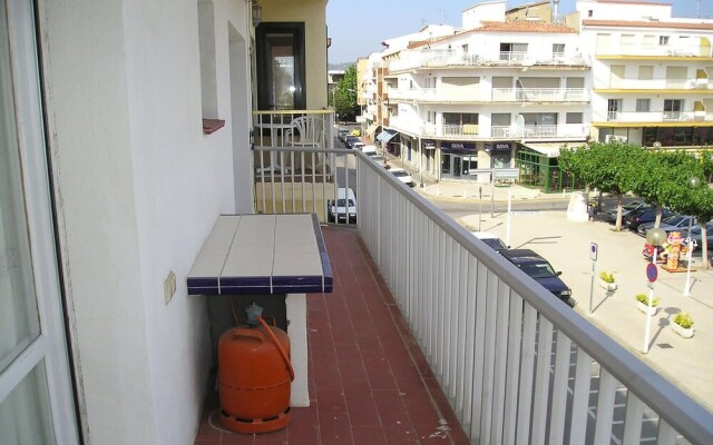 Port Castellar 6