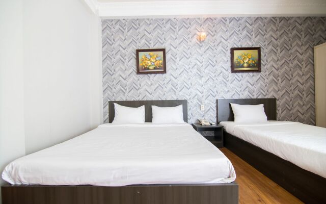 S79 Quynh Giang Airport Hotel