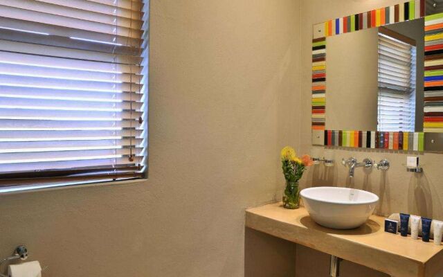 Stonehill River Lodge