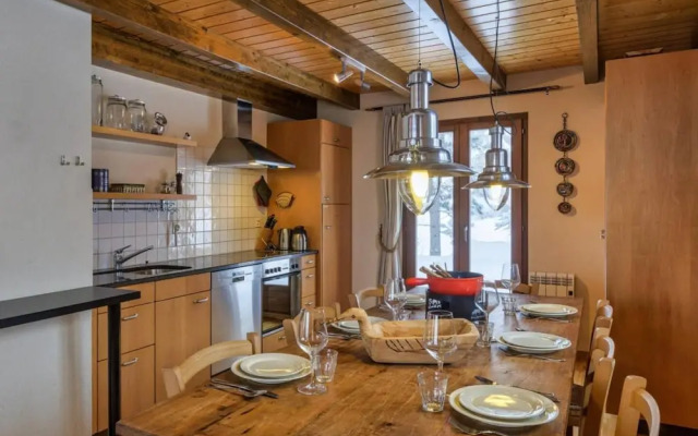 Chalet Les Jeunes - 8 Pax Swiss Ski Chalet