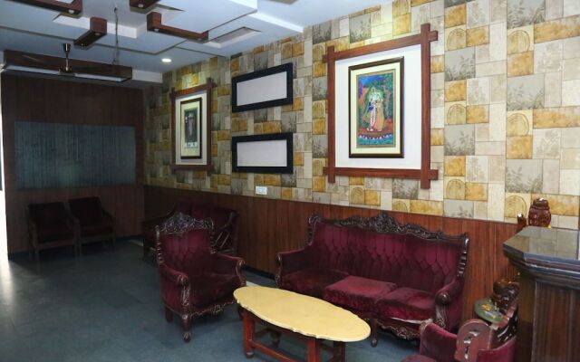 OYO 1067 Hotel Surbhi