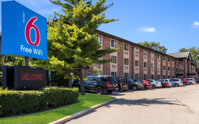 Motel 6 Prospect Heights, IL
