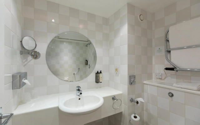 Holiday Inn Cambridge by IHG