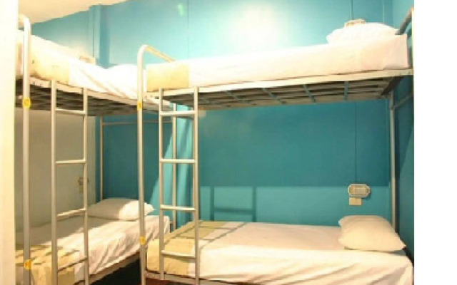 OYO 1054 Phuket Backpacker Hostel