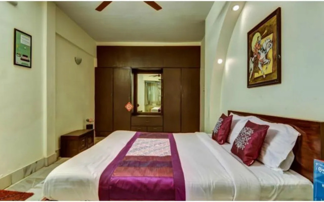 OYO Apartments Juhu Near ISKCON