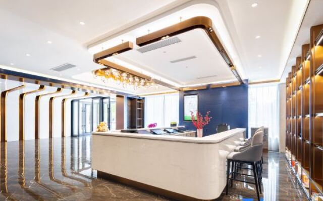 Yitel Collection Hotel (Zhuanghe Municipal Government Xiangyang Road)