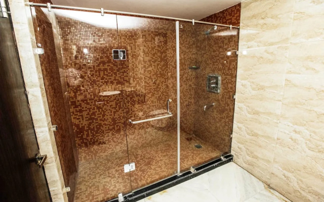 Hotel Subash International