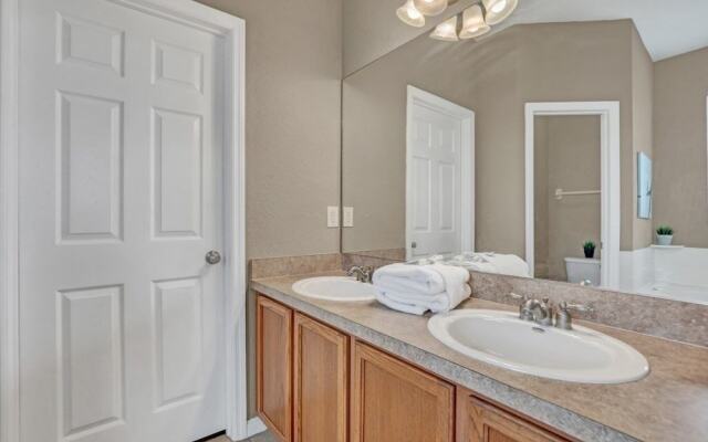 2612tf 5 Bedroom Home by Redawning