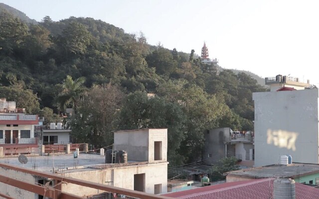 Goroomgo Gayatri kunj Rishikesh