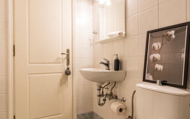 3 Bedroom apt in Athens With Acropolis View