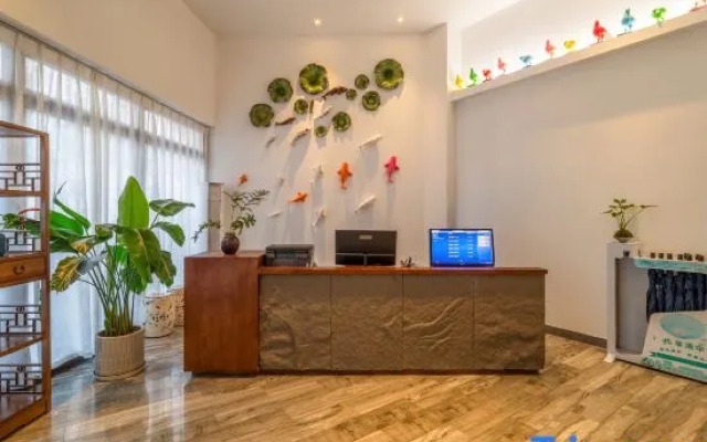 Taoshe Art Hotel (Jingdezhen People's Square)