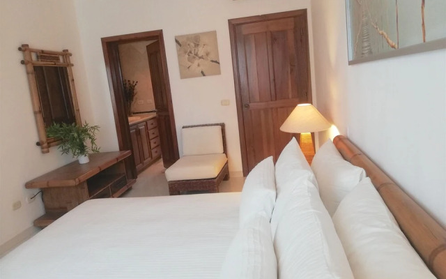 Los Corales Tropical Beach Resort & SPA