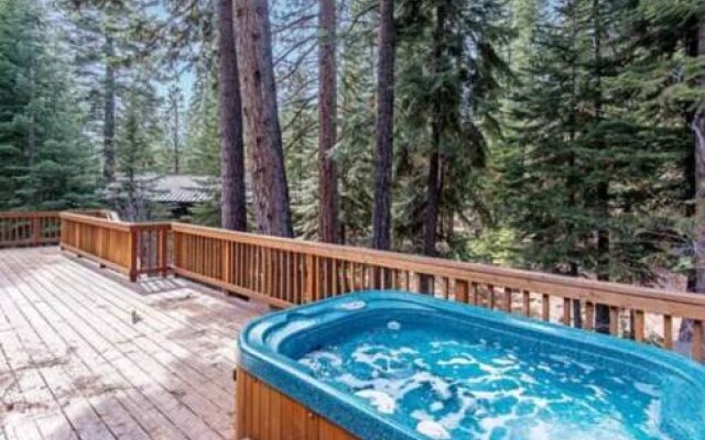 Cottonwood Place Vacation Home by RedAwning