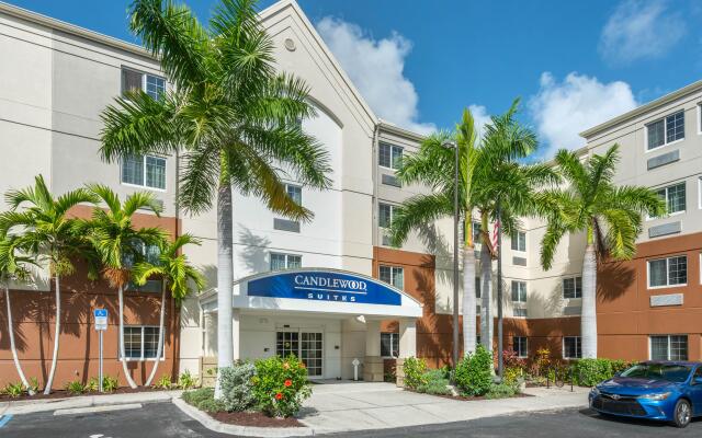 Candlewood Suites Fort Myers Sanibel Gateway, an IHG Hotel