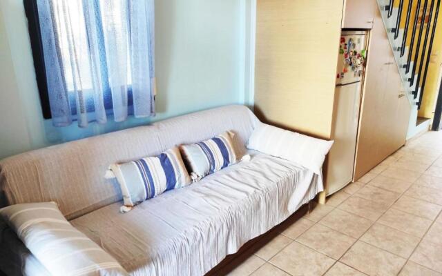 Sea View Maisonette in Chanioti, 40m from the Beach