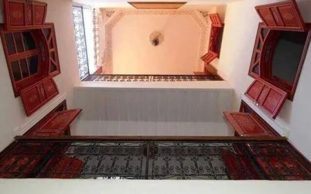 Riad For S