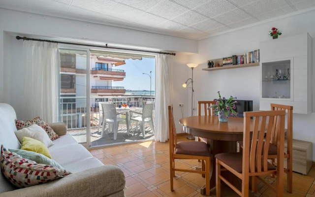 Apartment with stunning sea views