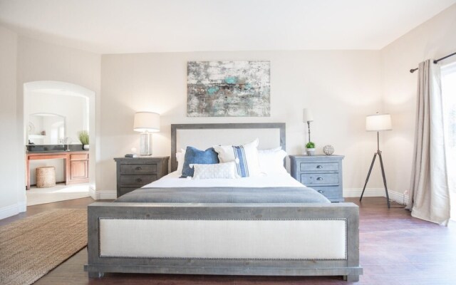 Via Santa Rosa - Grapevine