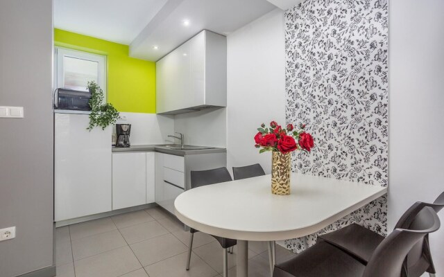 Beautiful Apartment in Njivice With Wifi and 1 Bedrooms