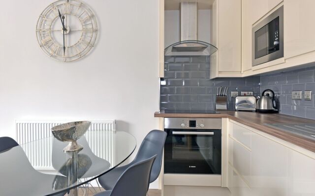 Bicknell House Lascelles Penthouse