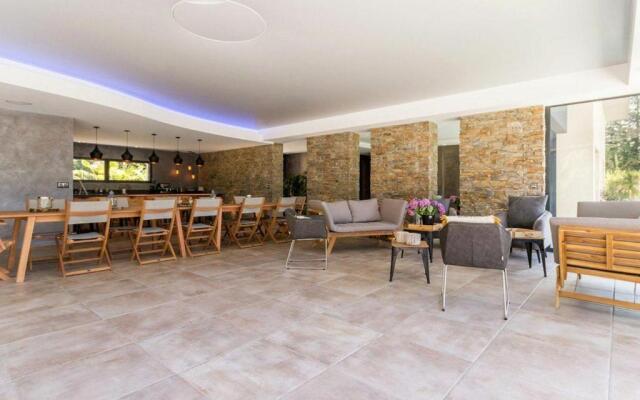 Gîte Ligné, 5 pièces, 9 personnes - FR-1-306-866