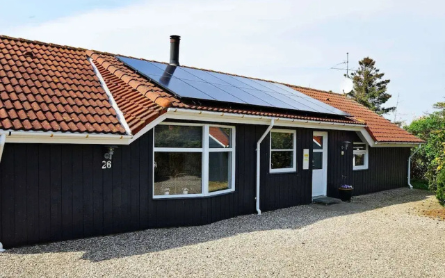Spacious Holiday Home in Humble near Beach