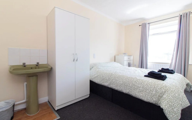 Brookvale Guest House Room 11