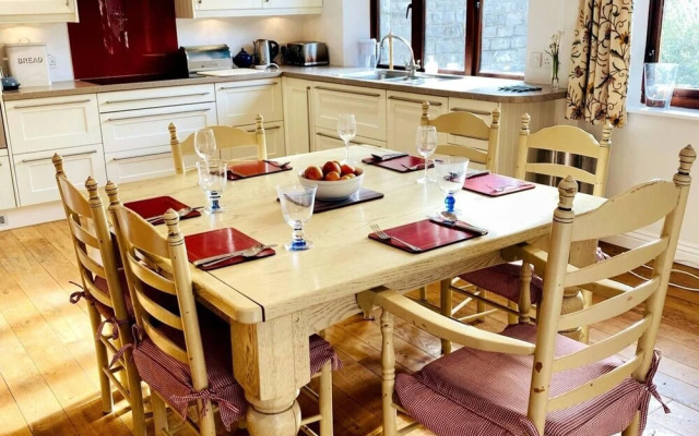 Remarkable and Spacious 4-bed Purbeck House