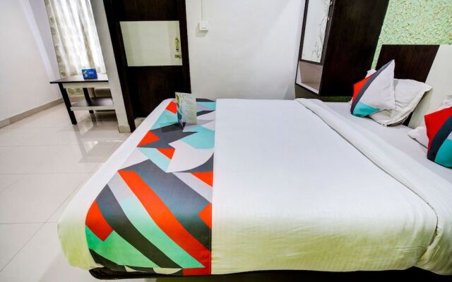 FabHotel Chirom Palace