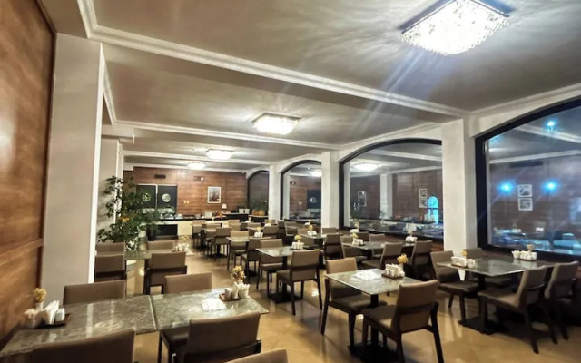 Crown Suites