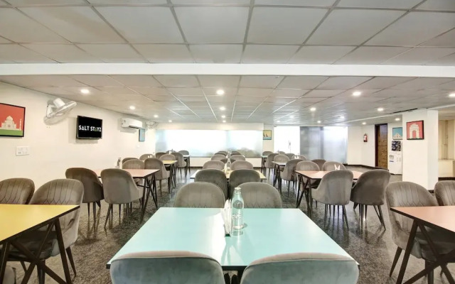 Saltstayz Select - Huda City Center