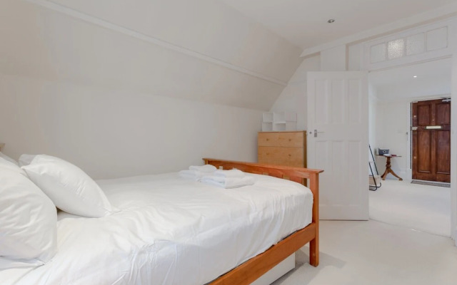 1 Bedroom Apartment Near Paddington