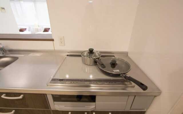 Cozy and Convenient Royal Heights