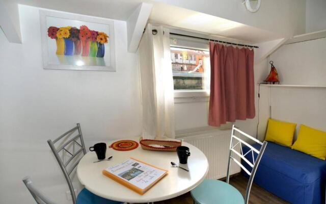 Studio Pniche pour 2 personnes, insolite et charmant