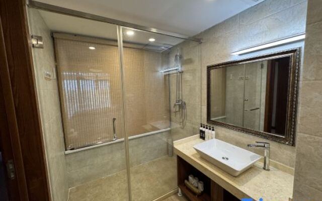 Changbai Mountain Pool West Wanda Yuehua loft Hotel