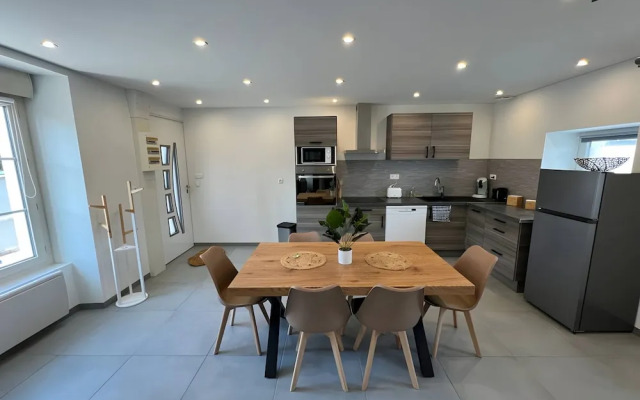 Charming Home in Parigne-l'eveque Near Le Mans