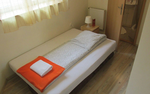 Hostel Euro-Room