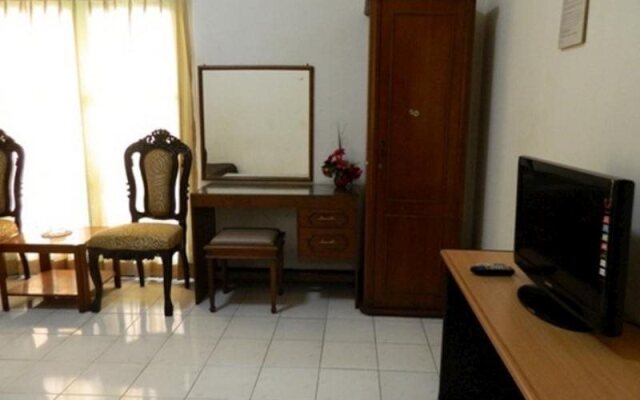 Hotel Tirtonadi Permai